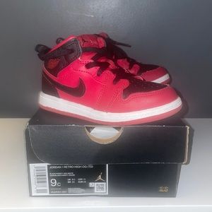 Jordan 1 Mid